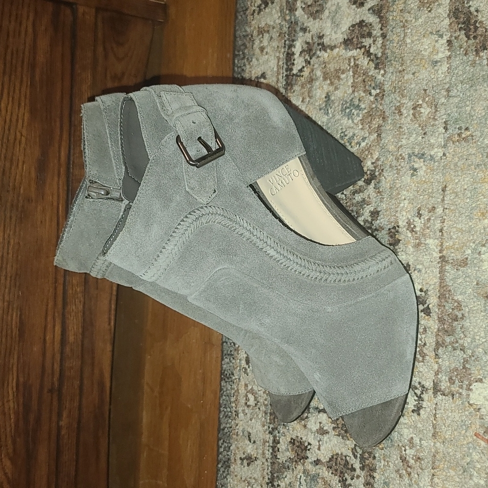 Vince Camuto heels